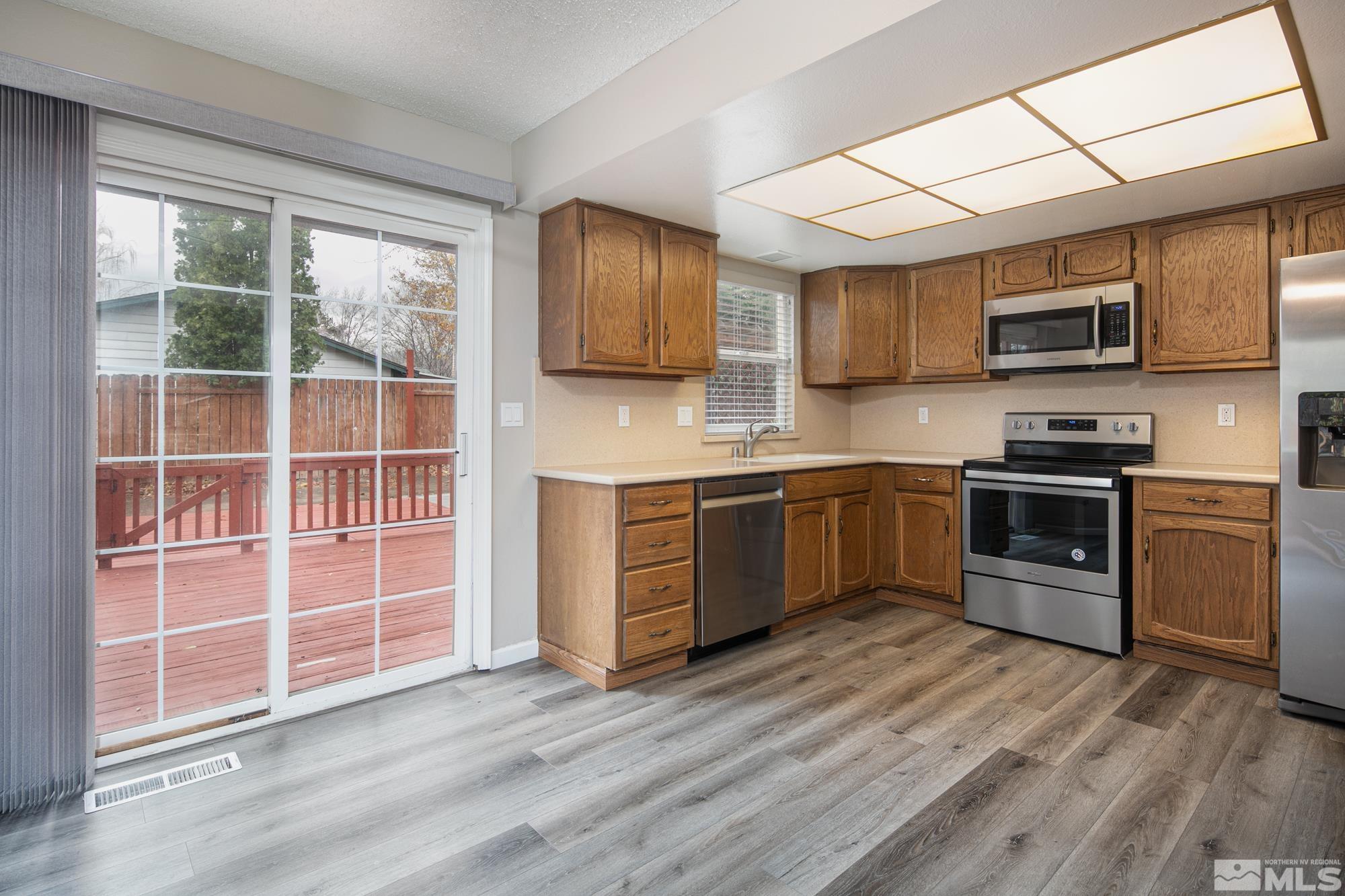 3791 La Tierra Terrace Reno, NV 89502 - Photo 8 of 29 Photo 8