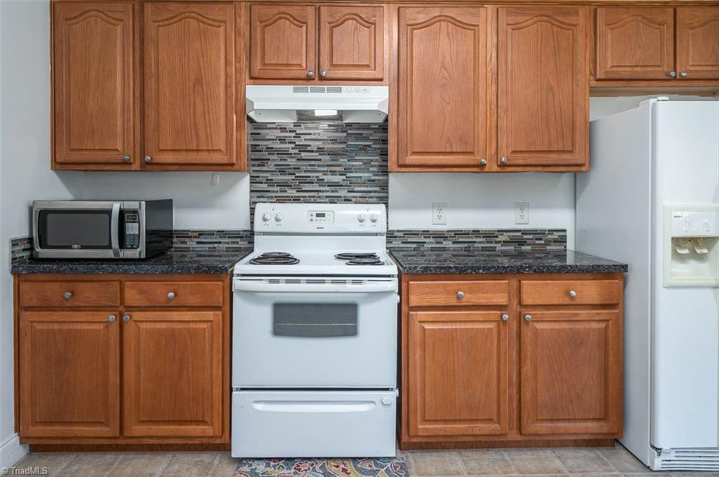 2833 Mebane Rogers Road Burlington, NC 27217 - Photo 9 of 21 Gallery Image 9