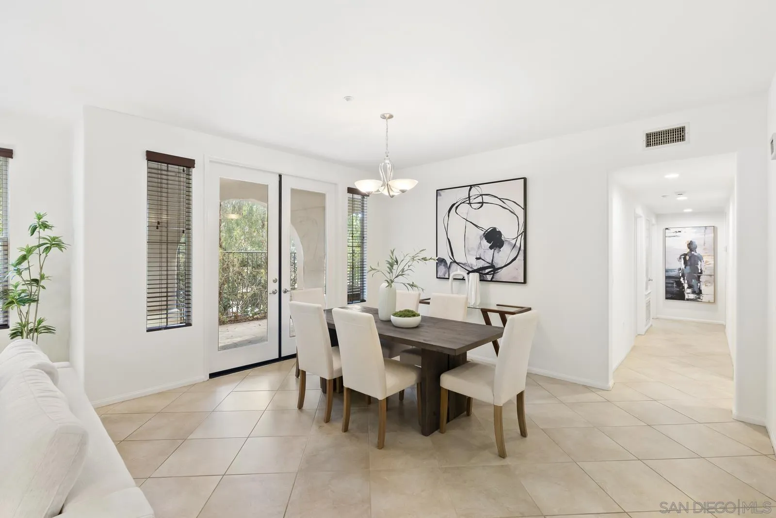 2770 Piantino Circle San Diego, CA 92108 - Photo 8 of 34