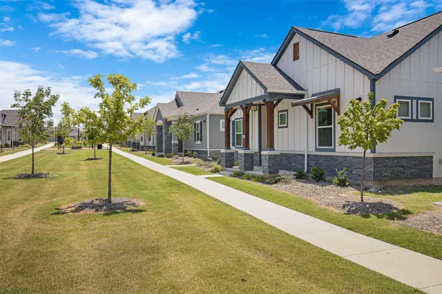 $1,458 | 5671 Wild Acrs, Fort Worth, TX 76123