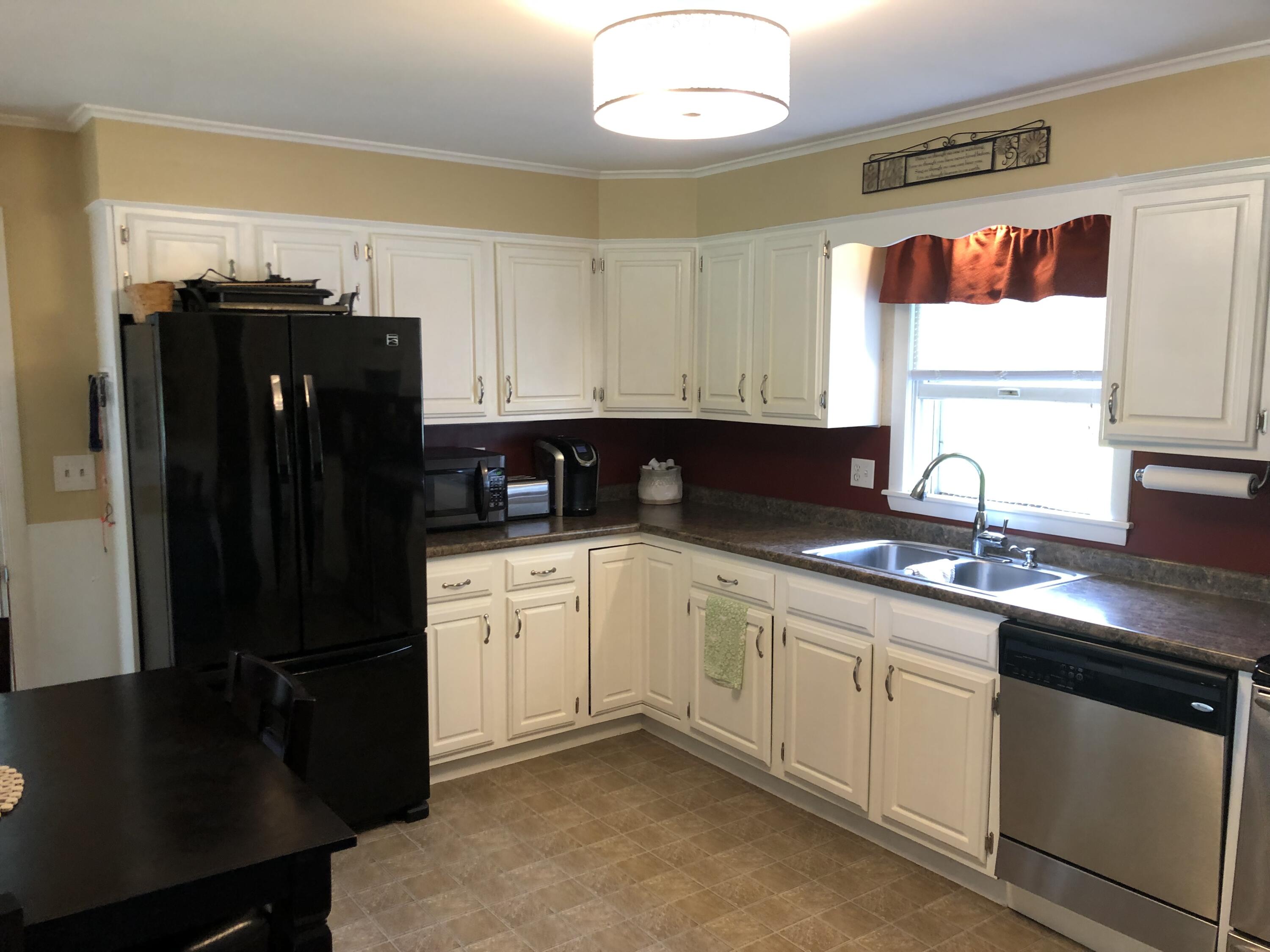 42 Ridge Road Waterville, ME 04901 - Photo 4 of 14 IMG_1451