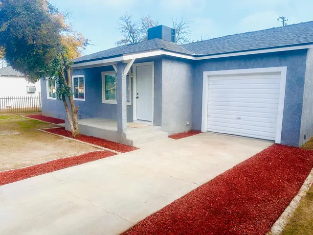 $349,900 | 2523 South Lily Avenue, Fresno, CA 93706