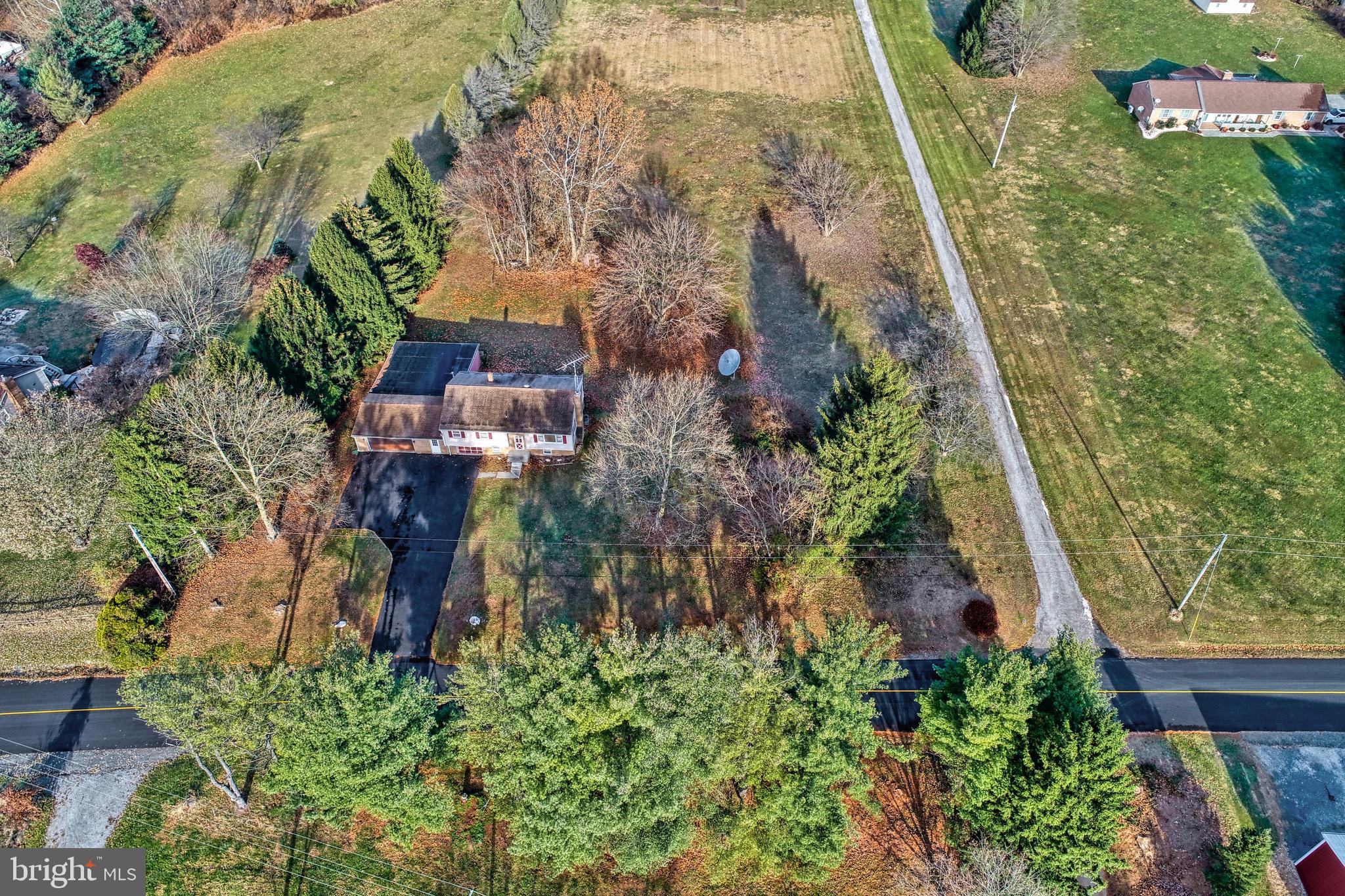 5669 Senft Road Spring Grove, PA 17362 - Photo 14 of 45