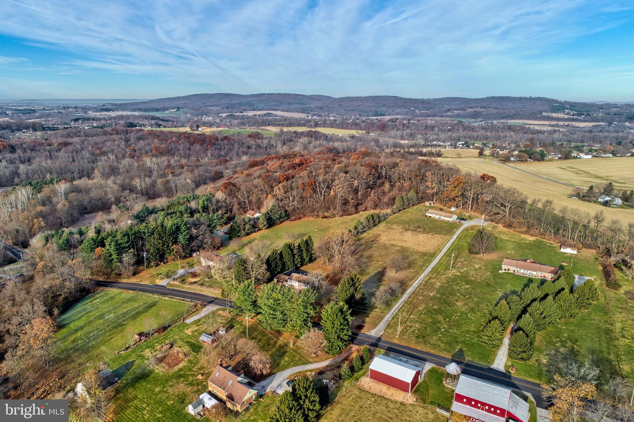 5669 Senft Road Spring Grove, PA 17362 - Photo 18 of 45
