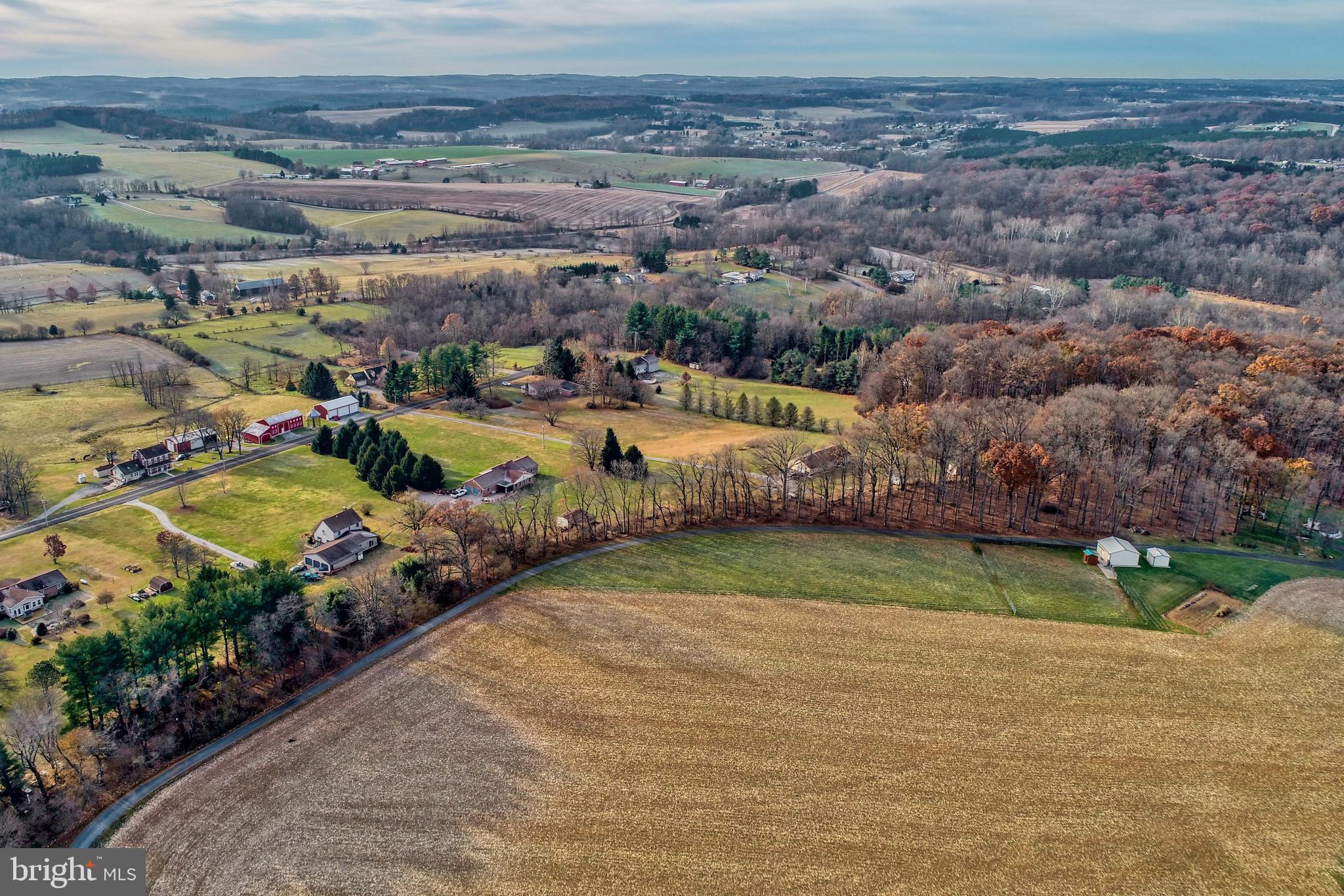 5669 Senft Road Spring Grove, PA 17362 - Photo 21 of 45