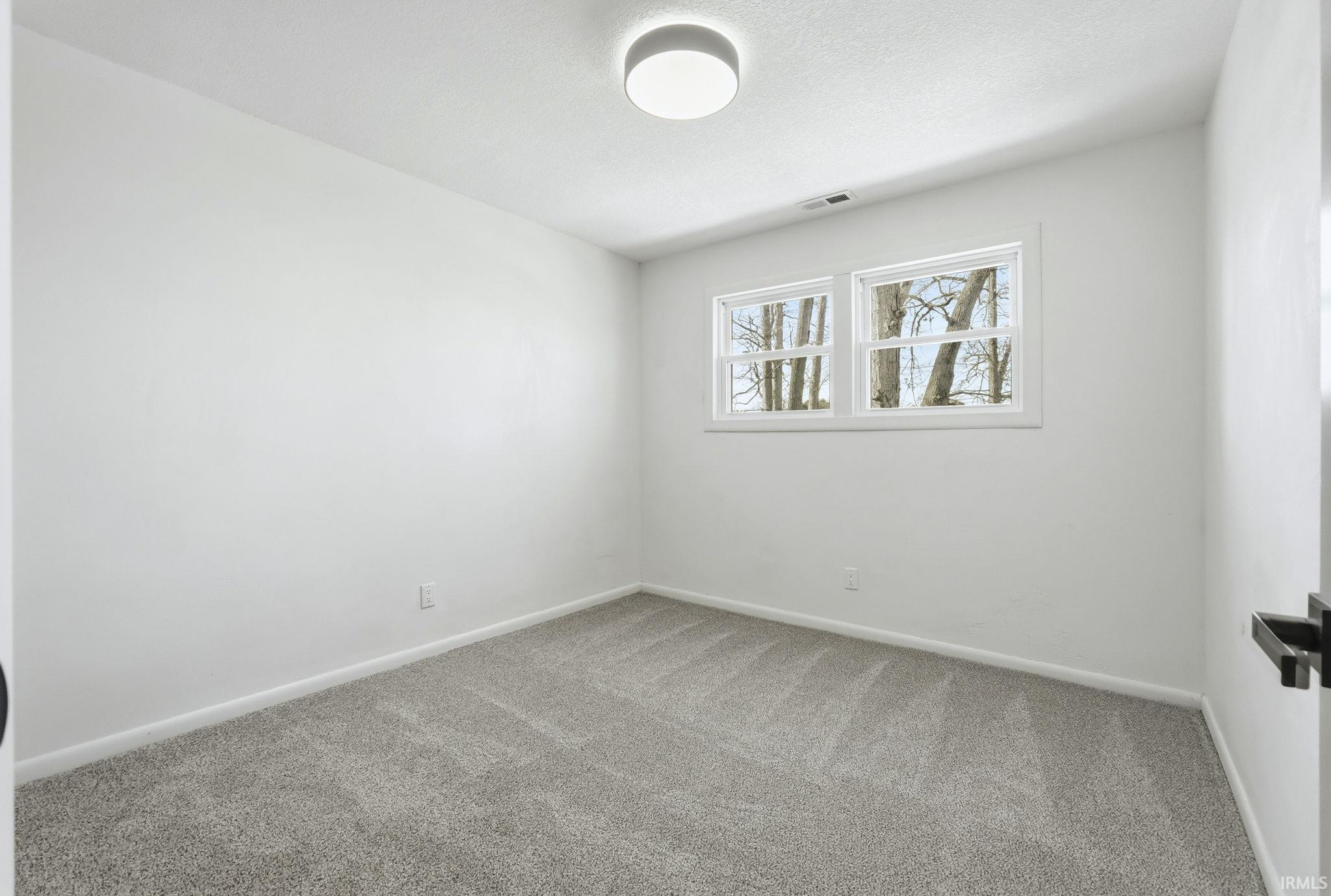 119 South Hadley Road Fort Wayne, IN 46804 - Photo 14 of 36