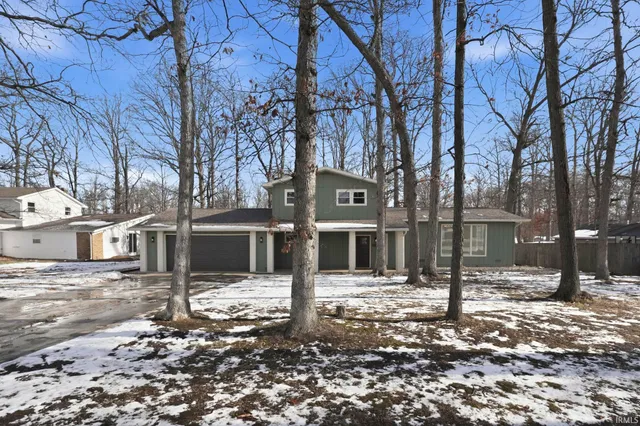 $424,000 | 119 South Hadley Road, Fort Wayne, IN 46804
