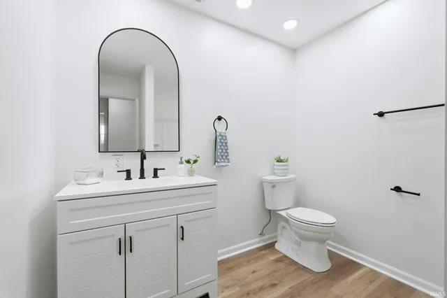 $424,000 | 119 South Hadley Road, Fort Wayne, IN 46804