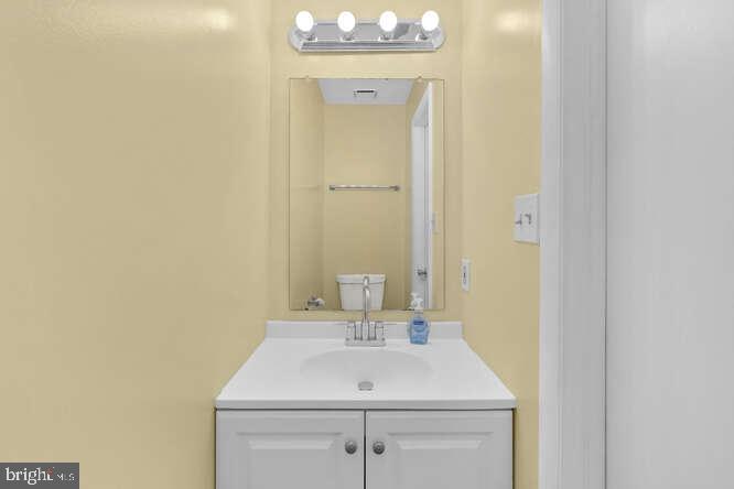 18000 Singing Pine Circle Gaithersburg, MD 20886 - Photo 14 of 30