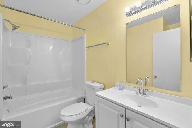 18000 Singing Pine Circle Gaithersburg, MD 20886 - Photo 20 of 30