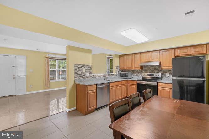 18000 Singing Pine Circle Gaithersburg, MD 20886 - Photo 9 of 30