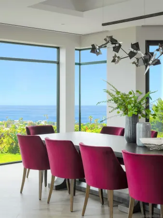 $30,000,000 | 5416 Candlelight Drive, La Jolla, CA 92037