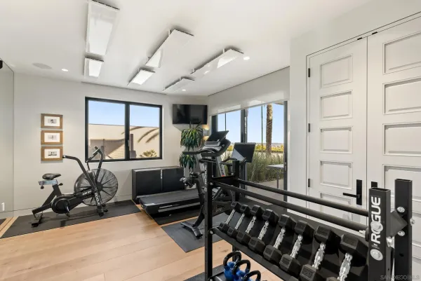 $30,000,000 | 5416 Candlelight Drive, La Jolla, CA 92037