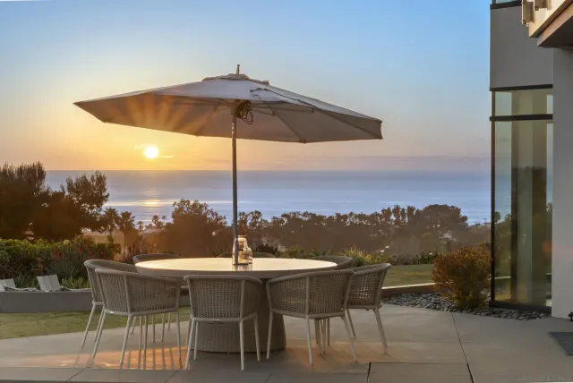 $30,000,000 | 5416 Candlelight Drive, La Jolla, CA 92037