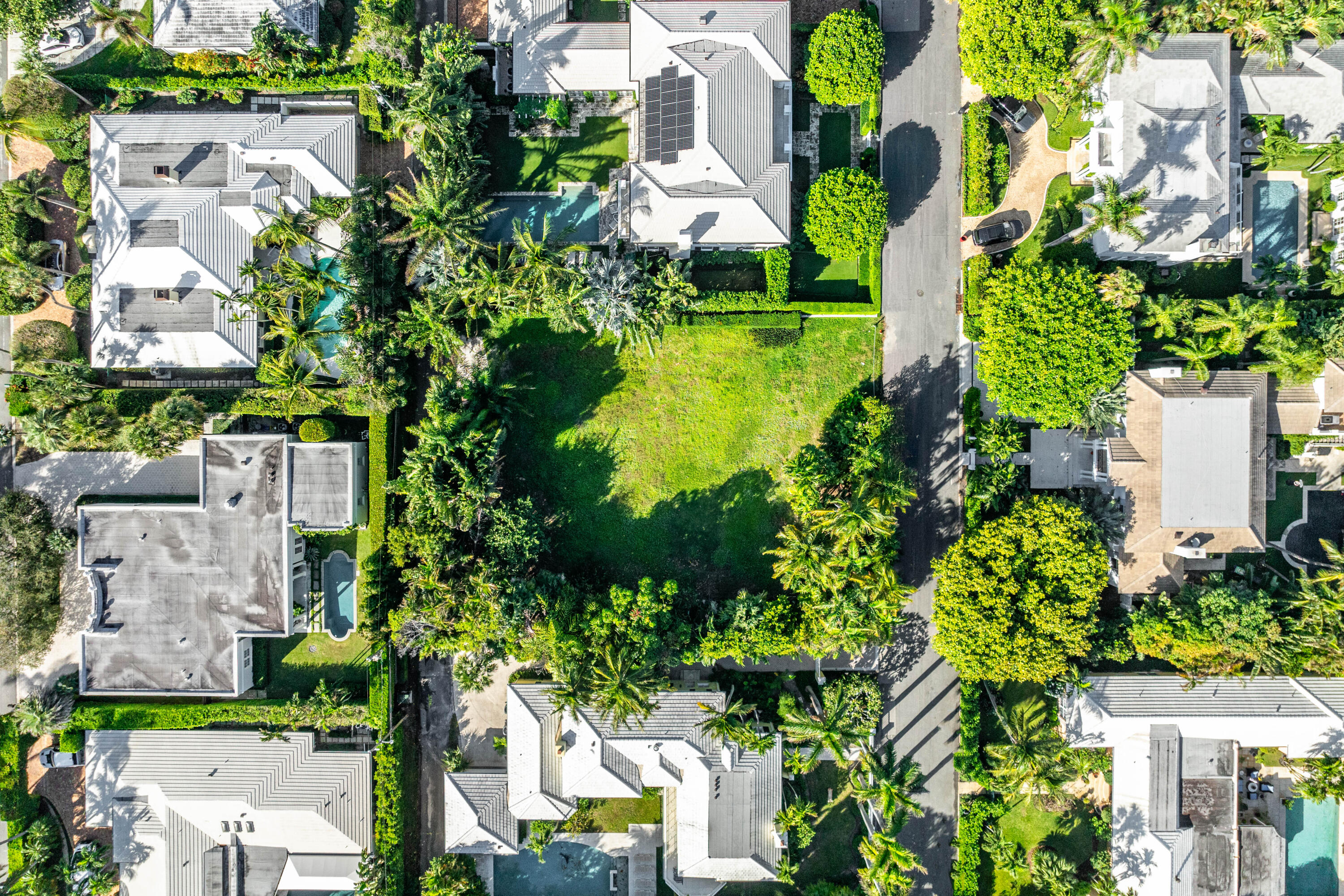324 Eden Road Palm Beach, FL 33480 - Photo 15 of 23 001-324EdenRoad-PalmBeach-FL-33480-FULL