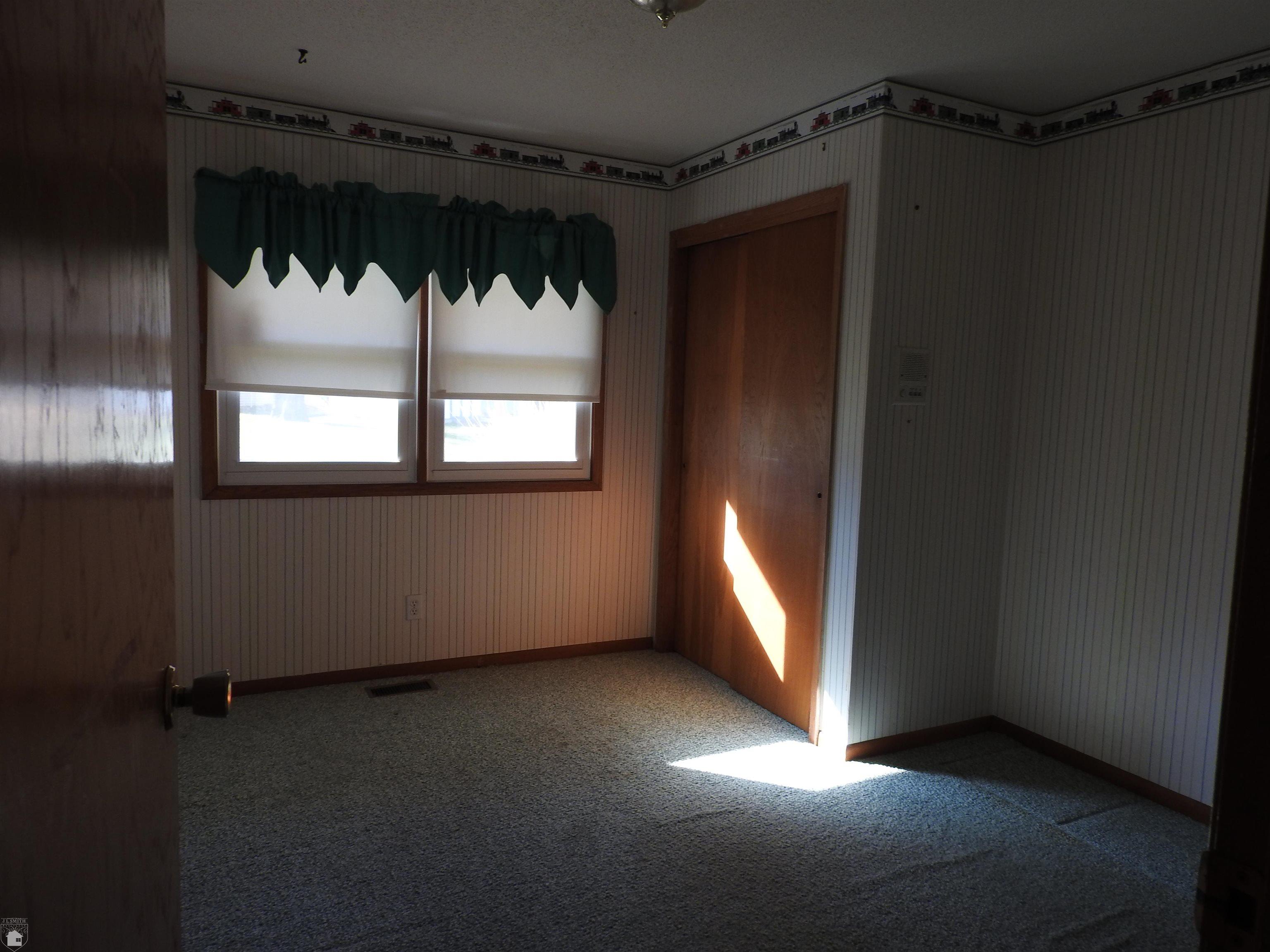 4243 Atkins Road Port Huron, MI 48060 - Photo 11 of 13 50128179-10.JPG