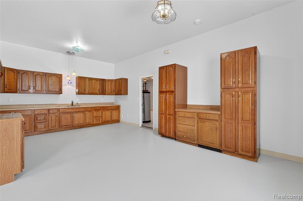 9624 Bridge Lake Road Clarkston, MI 48348 - Photo 23 of 70 Gallery Image 23