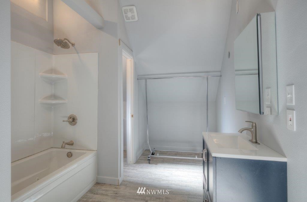 432 East Dalby Road Union, WA 98592 - Photo 14 of 16 Gallery Image 14