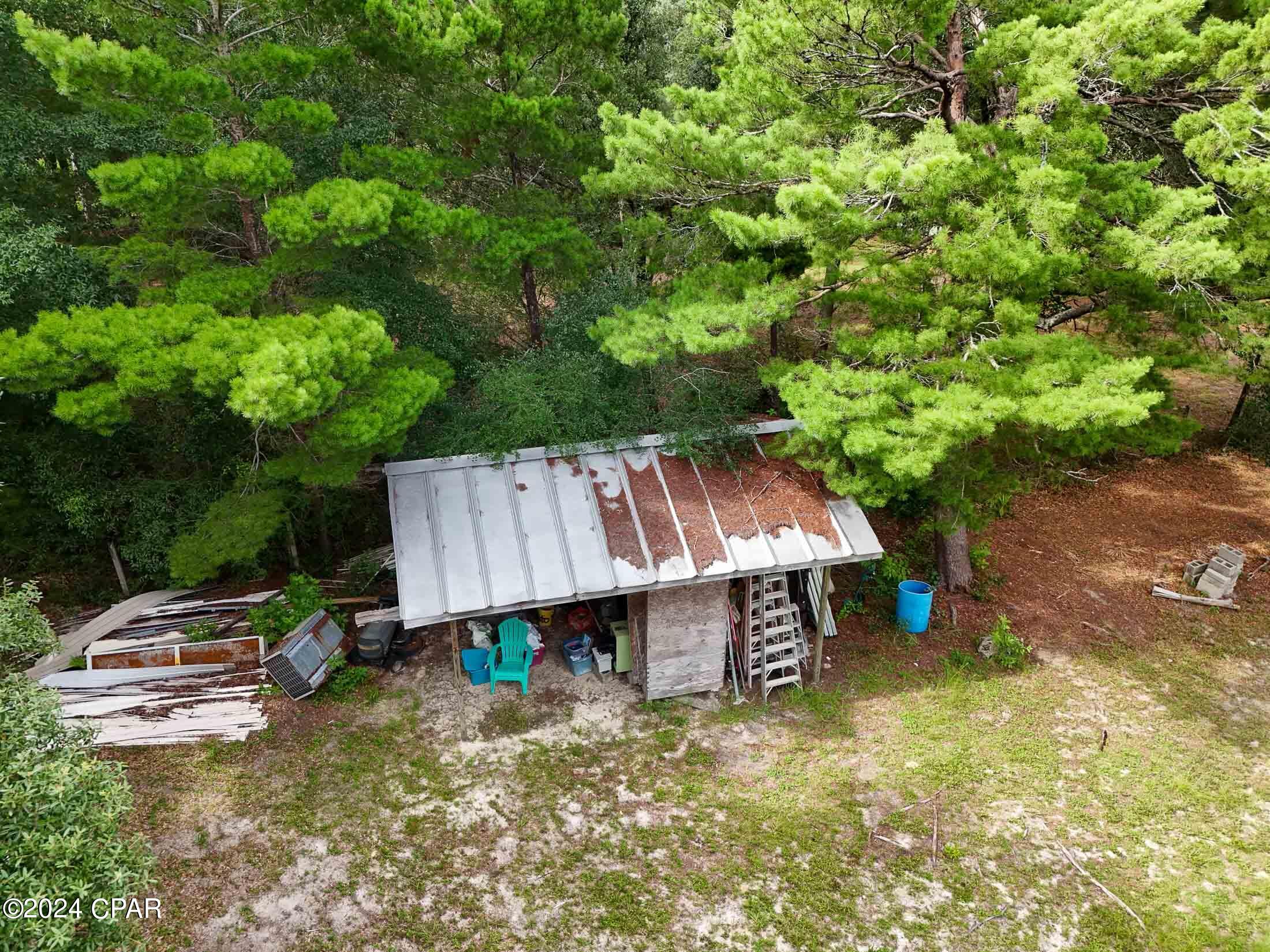 12525 Perkins Road Southport, FL 32409 - Photo 8 of 39