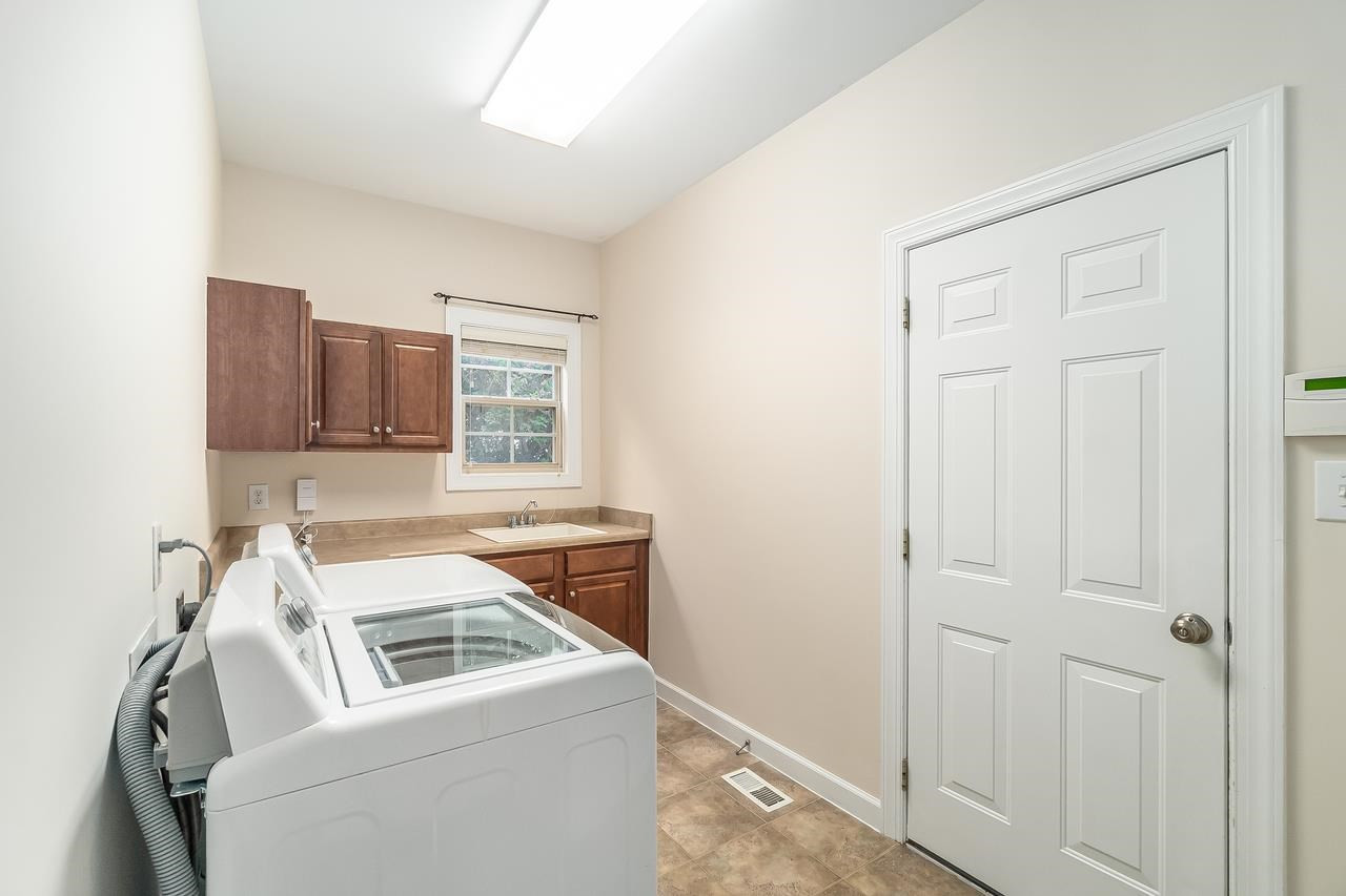 8218 Clarks Branch Drive Raleigh, NC 27613 - Photo 10 of 25 Photo 10