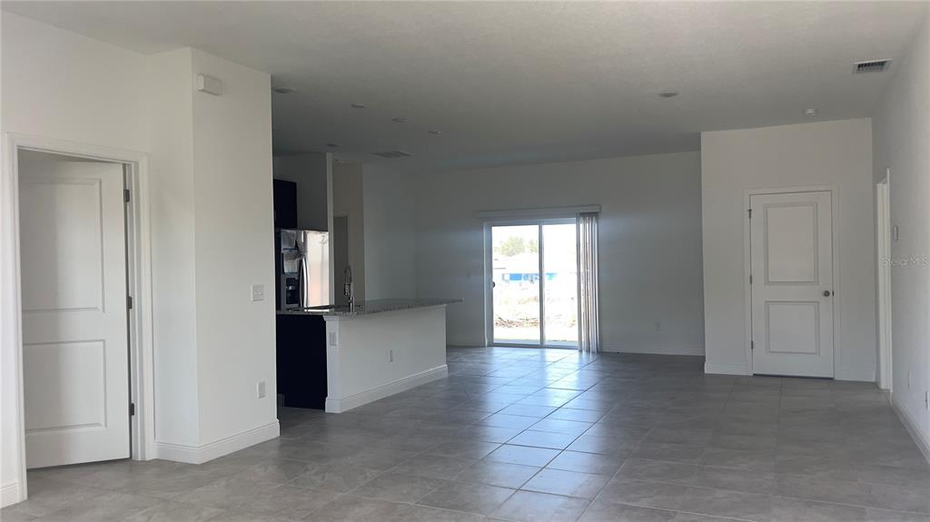 16390 Southwest 17th Terr Road Ocala, FL 34473 - Photo 2 of 26