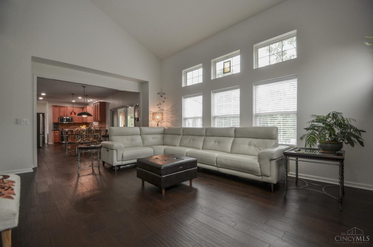 5945 Brierly Ridge Drive Cincinnati, OH 45247 - Photo 25 of 56