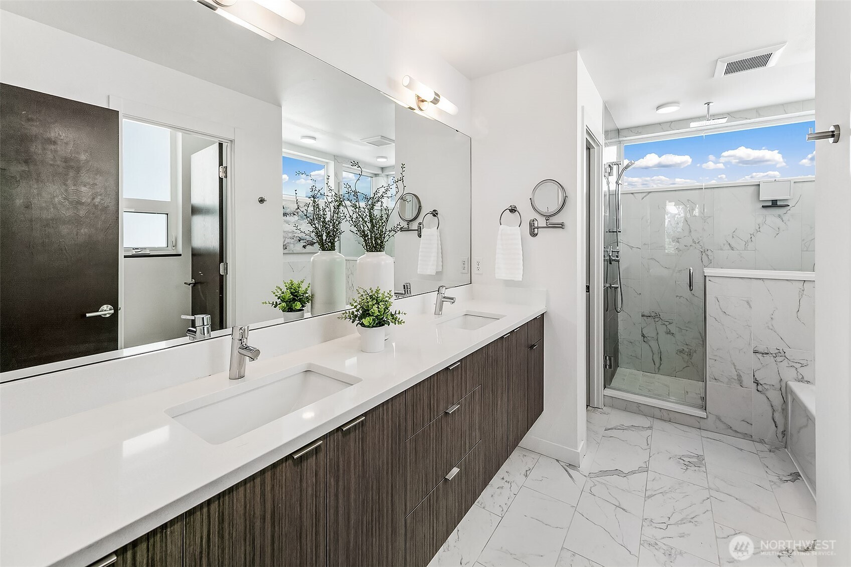 4221 Evanston Avenue North, Unit B Seattle, WA 98103 - Photo 16 of 30