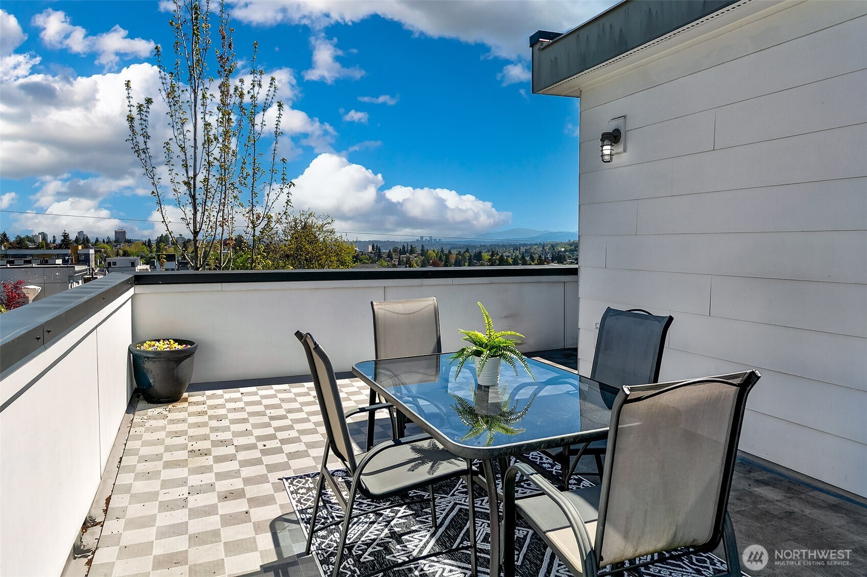 4221 Evanston Avenue North, Unit B Seattle, WA 98103 - Photo 23 of 30