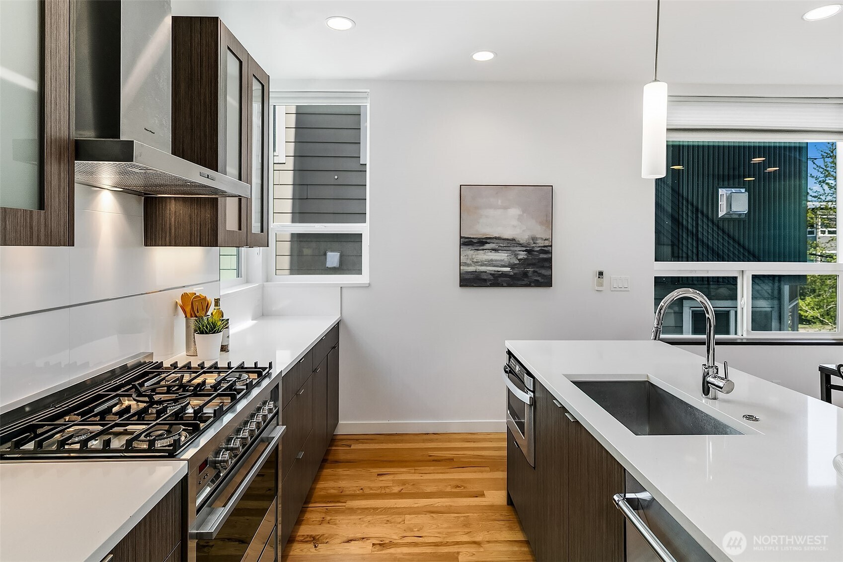 4221 Evanston Avenue North, Unit B Seattle, WA 98103 - Photo 7 of 30