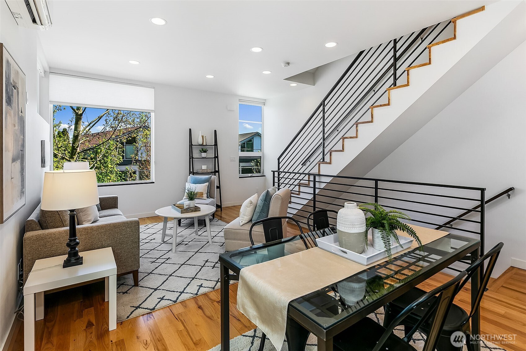 4221 Evanston Avenue North, Unit B Seattle, WA 98103 - Photo 8 of 30