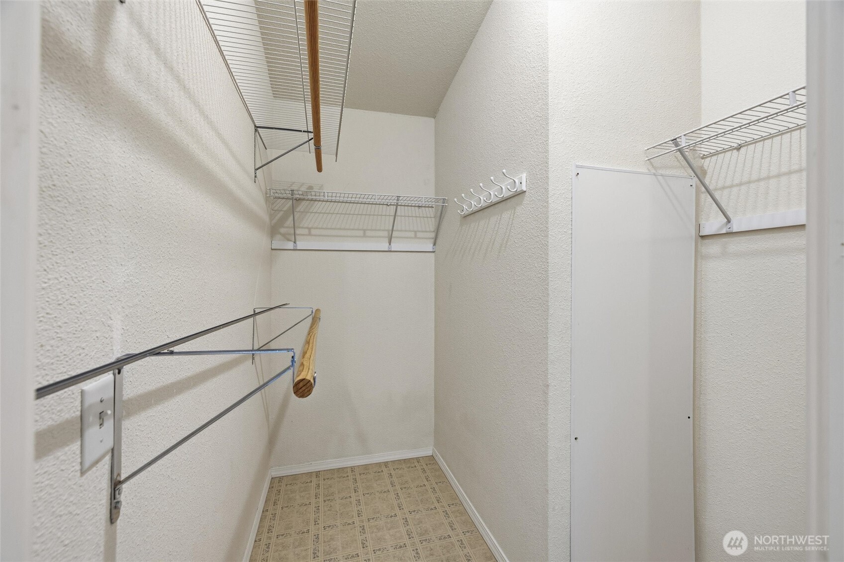 579 Lupine Lane, Unit 16 Burlington, WA 98233 - Photo 24 of 37 a view of walk in closet