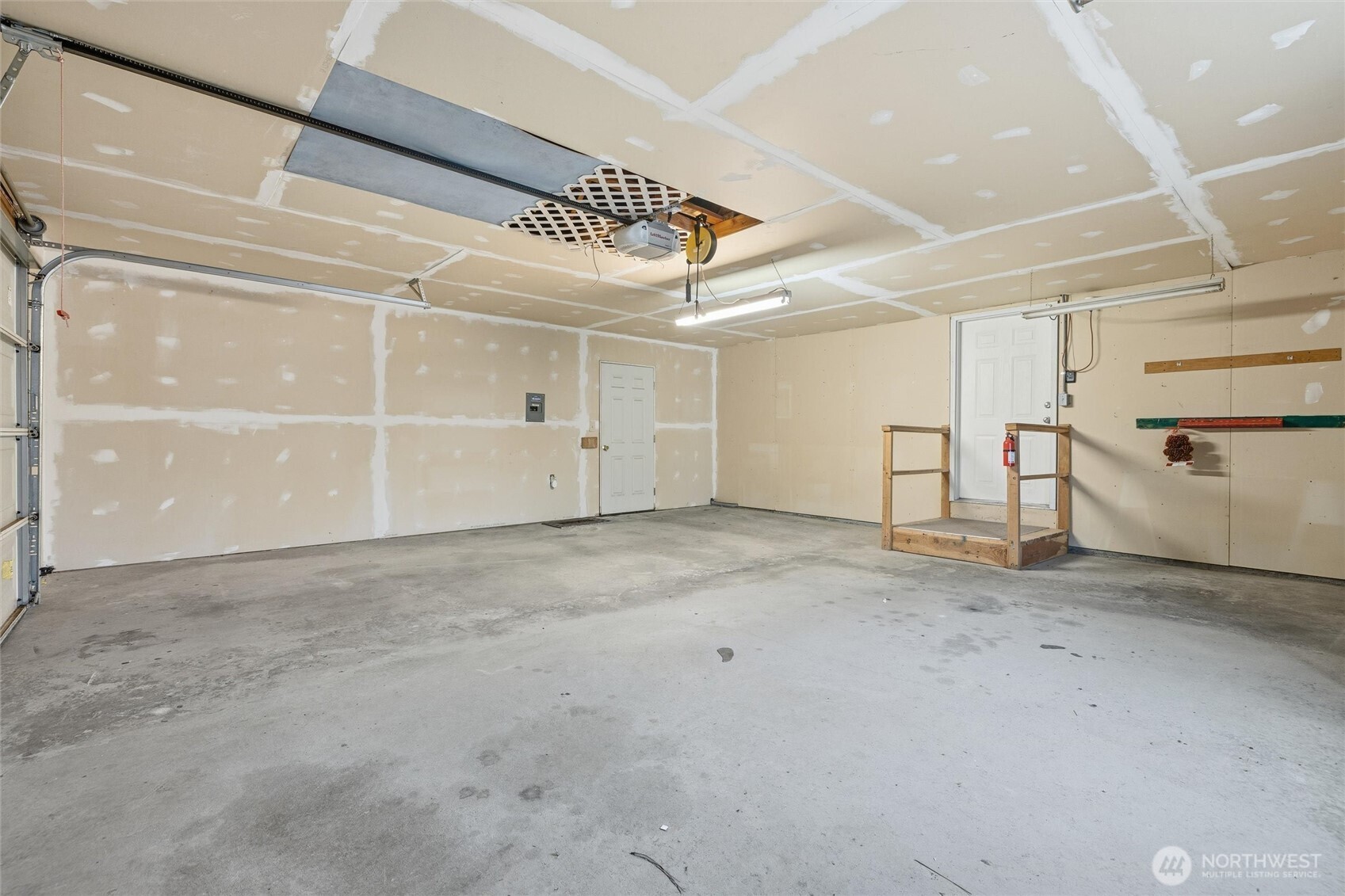 579 Lupine Lane, Unit 16 Burlington, WA 98233 - Photo 36 of 37 a view of a garage