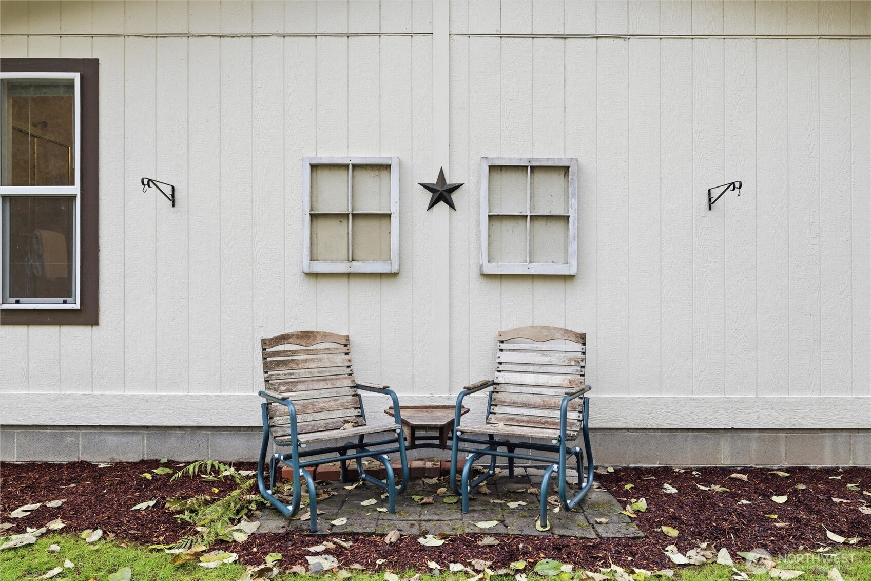 579 Lupine Lane, Unit 16 Burlington, WA 98233 - Photo 9 of 37 a table and chair in a room with wooden floor