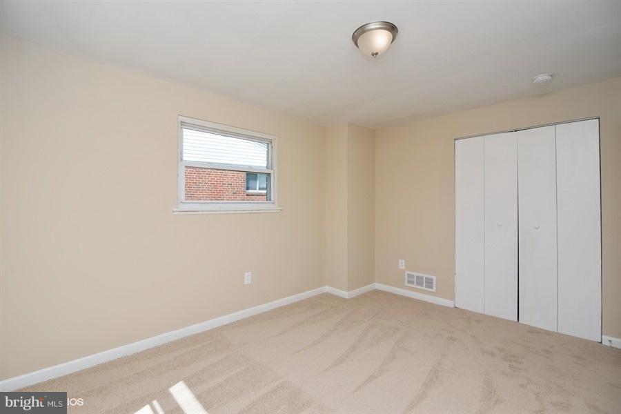 4853 Melbourne Road Baltimore, MD 21229 - Photo 16 of 25 Interior (General)