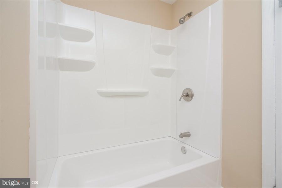 4853 Melbourne Road Baltimore, MD 21229 - Photo 20 of 25 Interior (General)