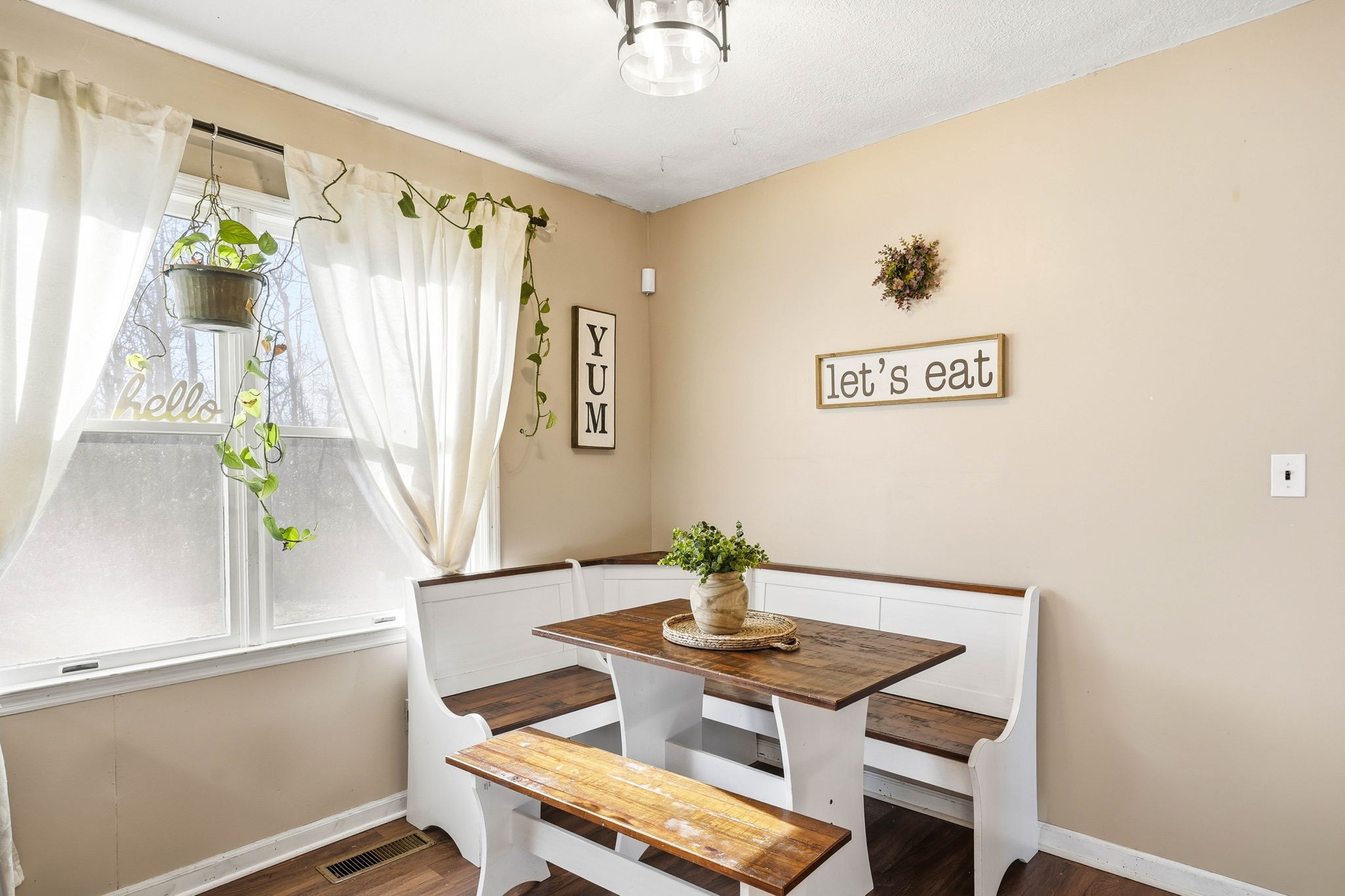 105 Farris Creek Bridge Road Belvidere, TN 37306 - Photo 11 of 48