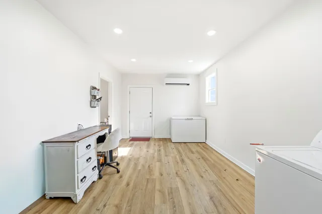 $399,900 | 105 Farris Creek Bridge Road, Belvidere, TN 37306