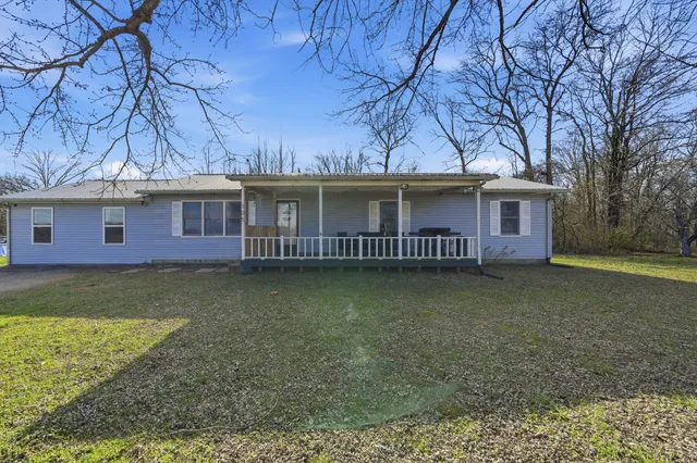 $399,900 | 105 Farris Creek Bridge Road, Belvidere, TN 37306