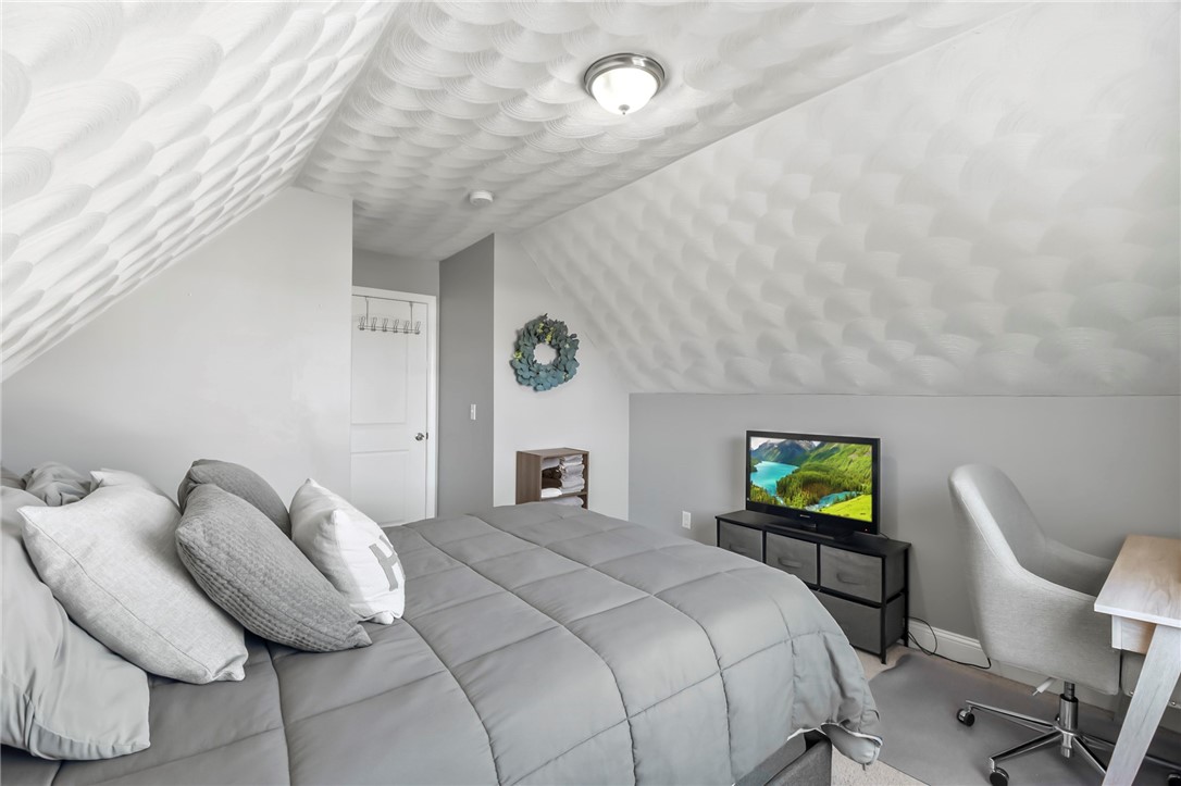 110 Winter Avenue Warwick, RI 02889 - Photo 13 of 35