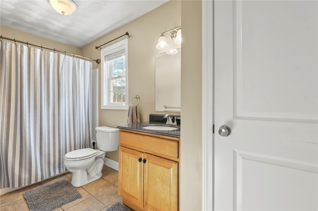 110 Winter Avenue Warwick, RI 02889 - Photo 20 of 35