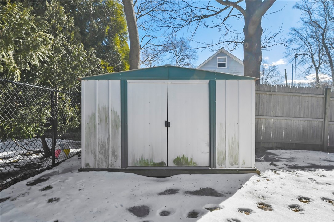 110 Winter Avenue Warwick, RI 02889 - Photo 30 of 35