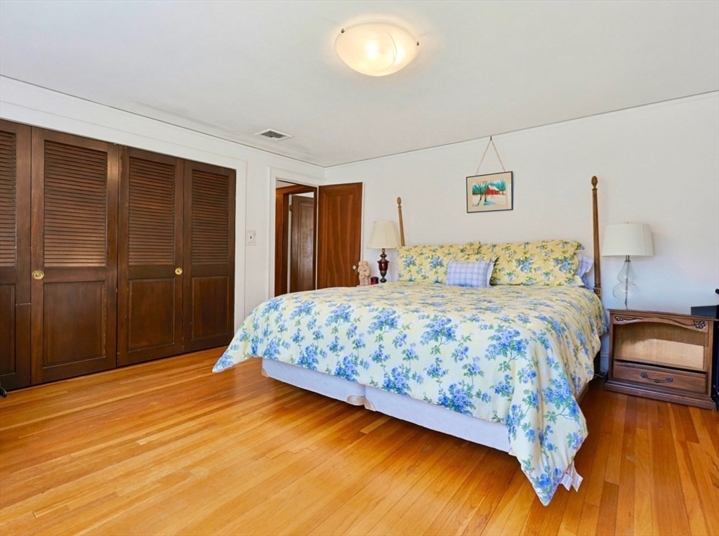 33 Princess Road Newton, MA 02465 - Photo 37 of 42