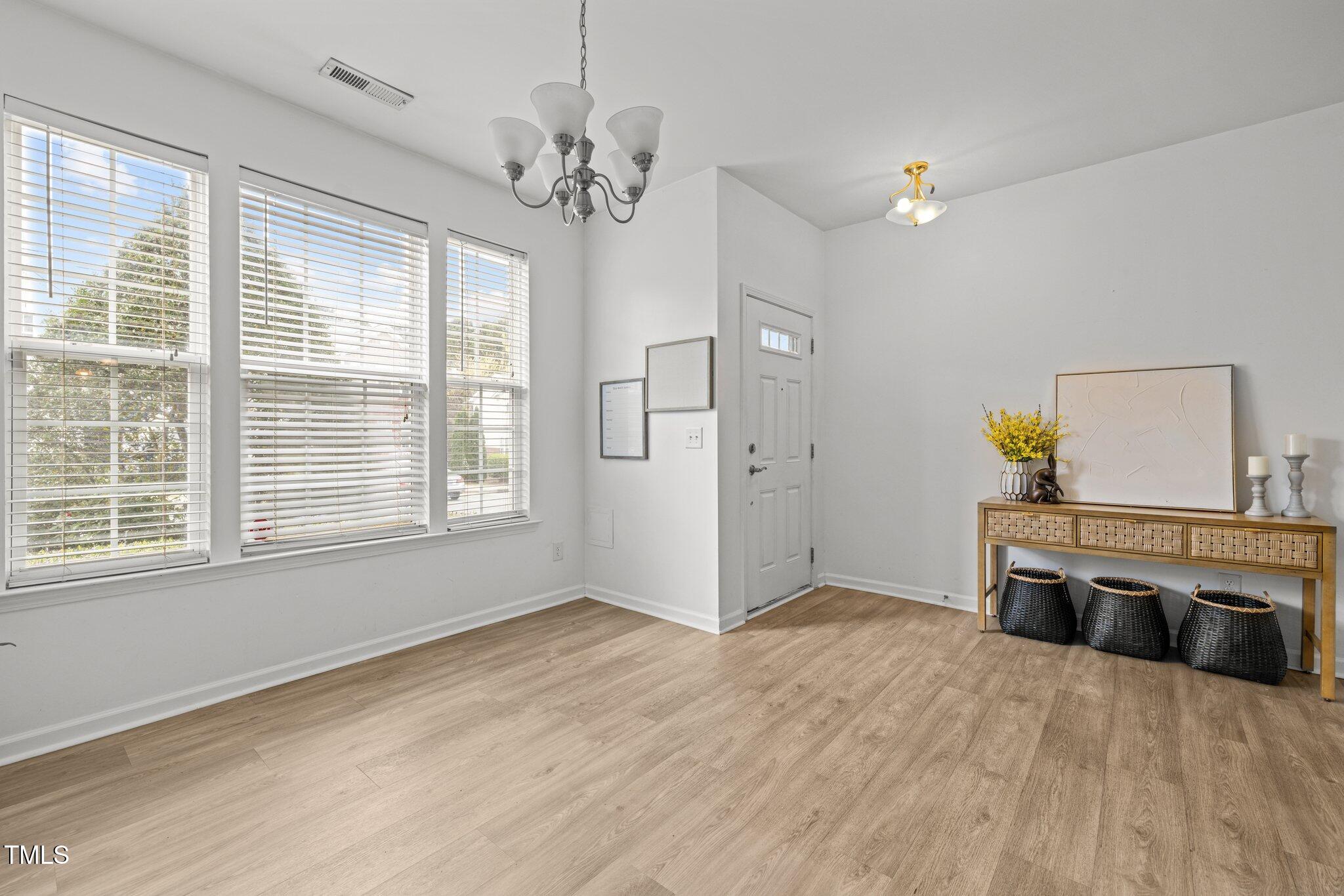 7628 Winners Edge Street Raleigh, NC 27617 - Photo 5 of 38 6-web-or-mls-5Z8A3970