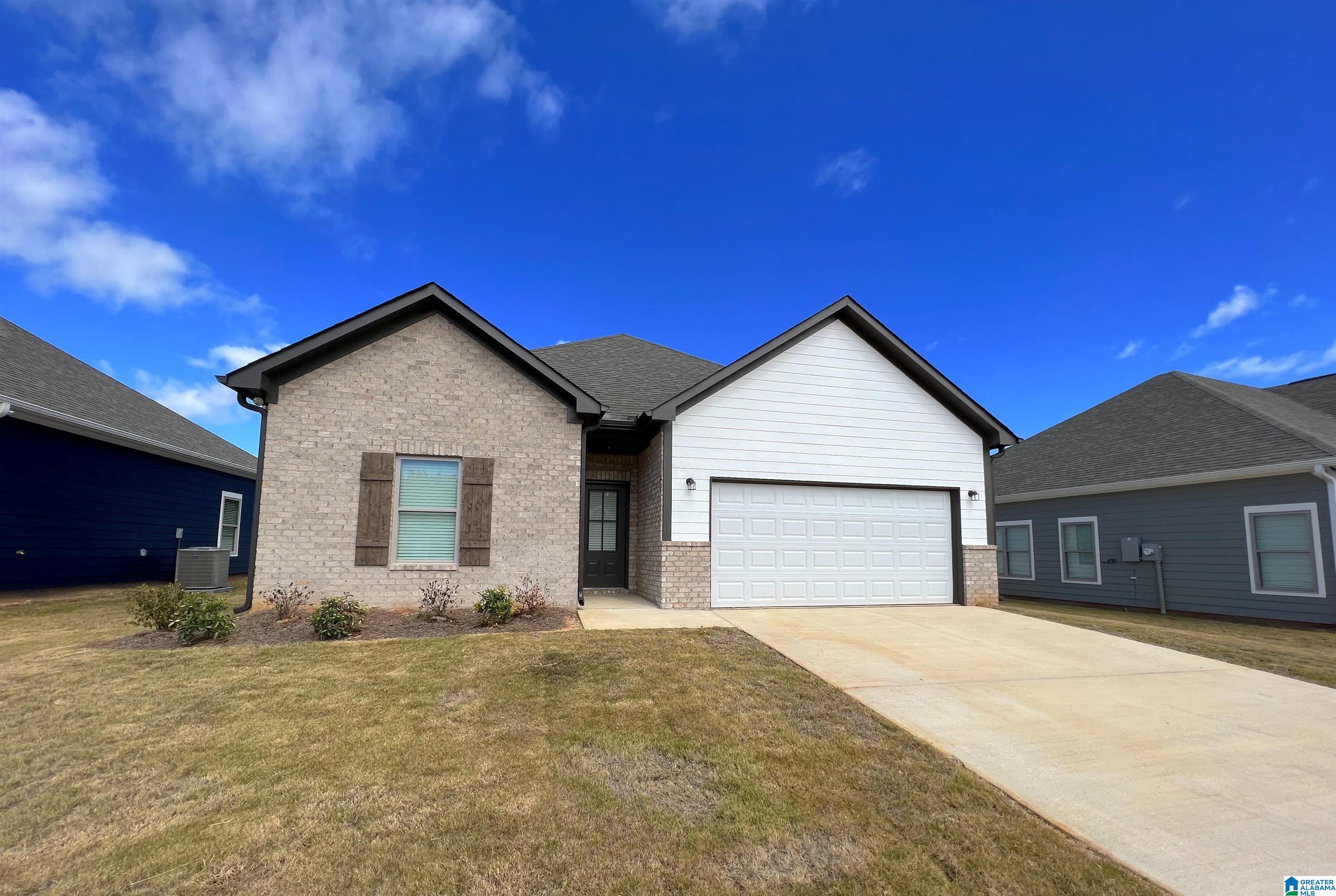 100 Avalon Way Clanton, AL 35045 - Photo 4 of 40