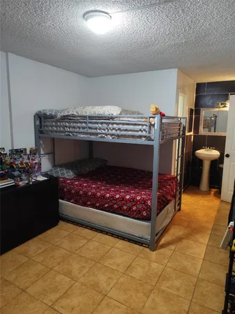 $160,000 | 19781 Southwest 114th Avenue, Unit 142, Miami, FL 33157