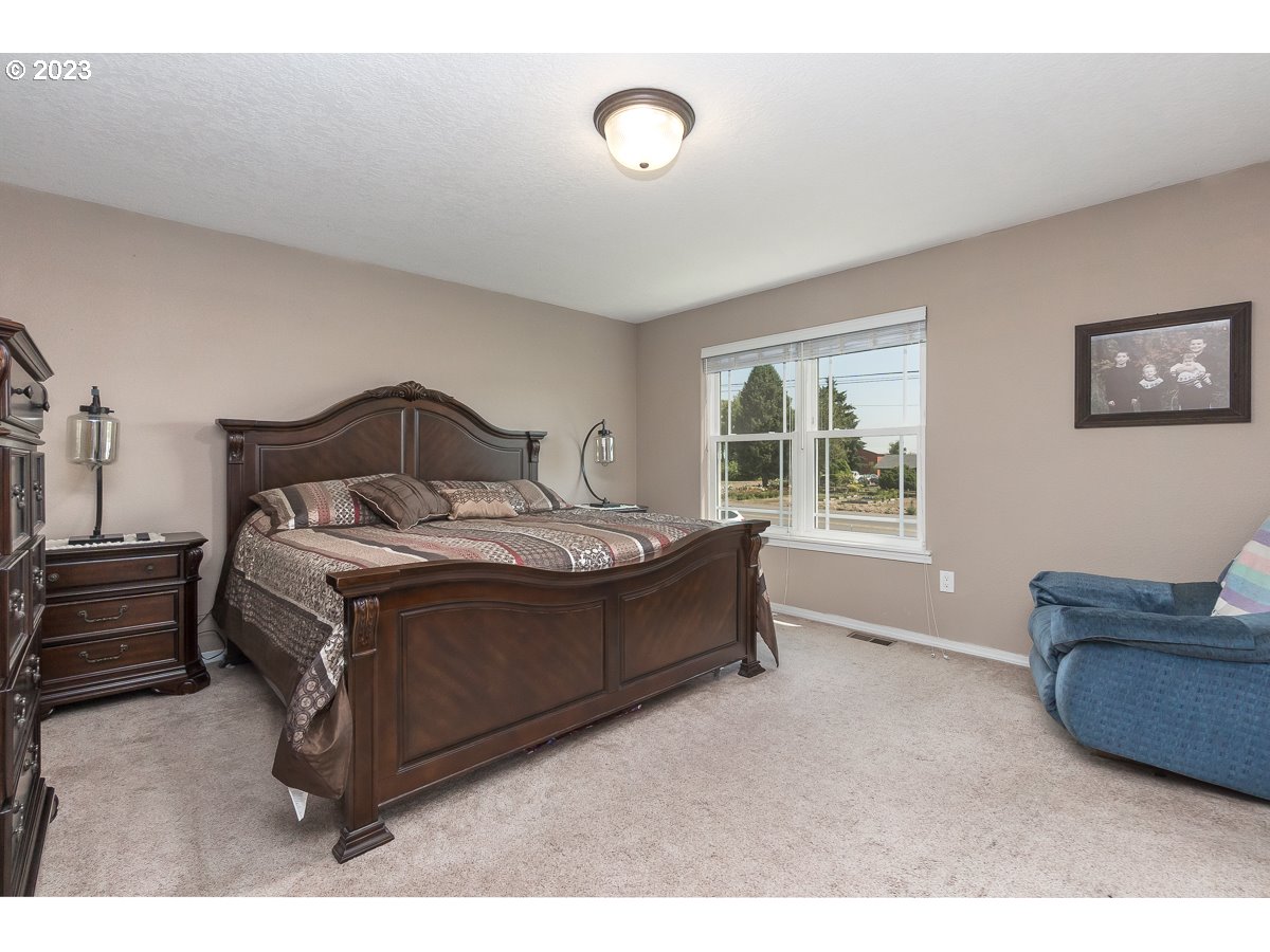 3585 Northwest Cornelius Schefflin Road Cornelius, OR 97113 - Photo 21 of 47 Owner's Suite Bedroom