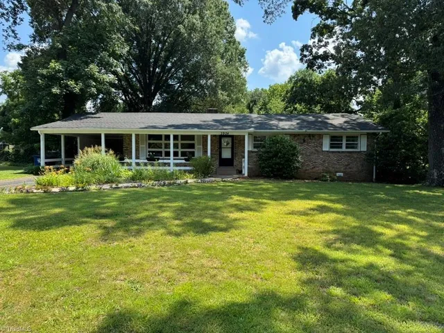 $249,500 | 3924 Avera Avenue, Winston-Salem, NC 27106