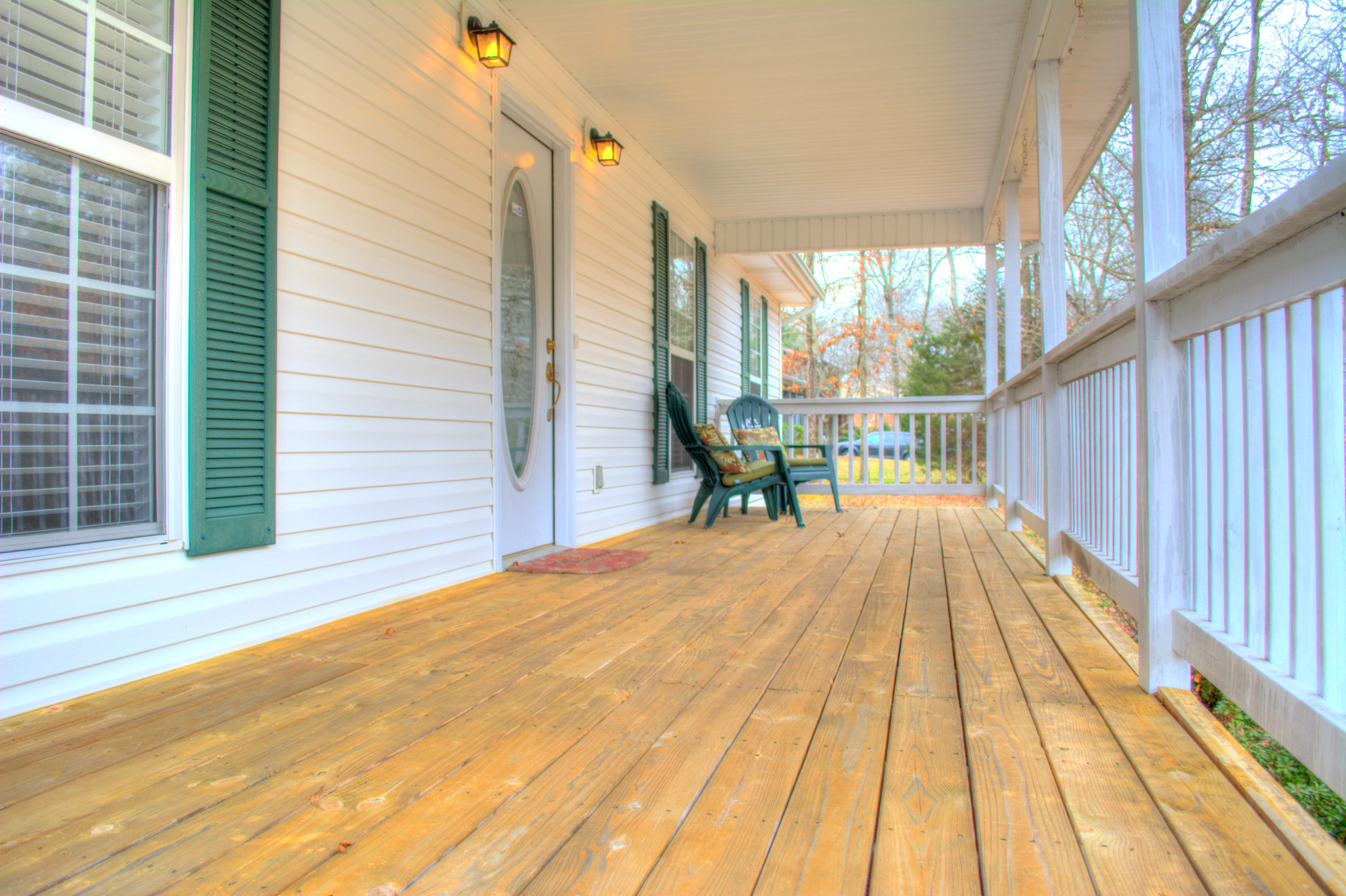 9111 Fuller Road Chattanooga, TN 37421 - Photo 7 of 32 Front Deck