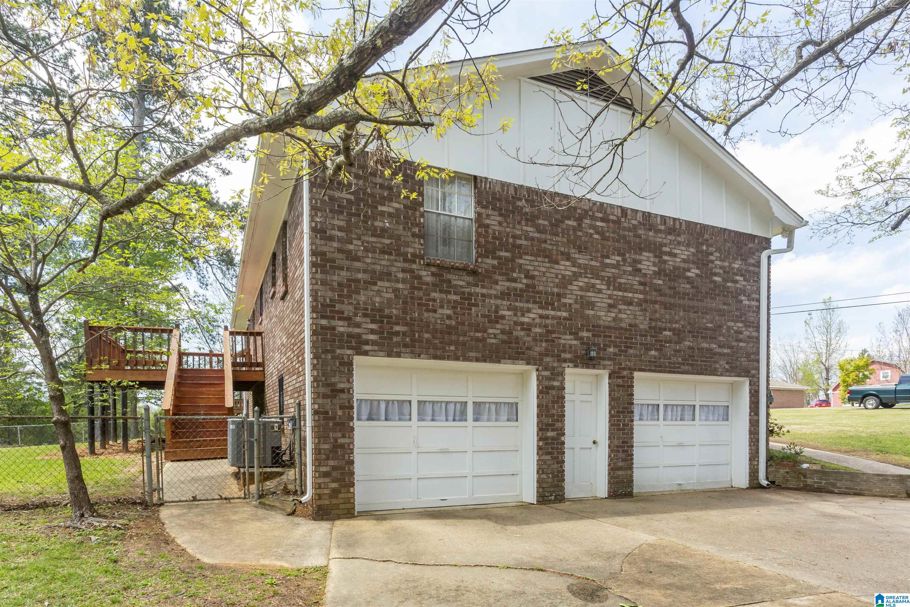 445 5th Street Pleasant Grove, AL 35127 - Photo 4 of 48