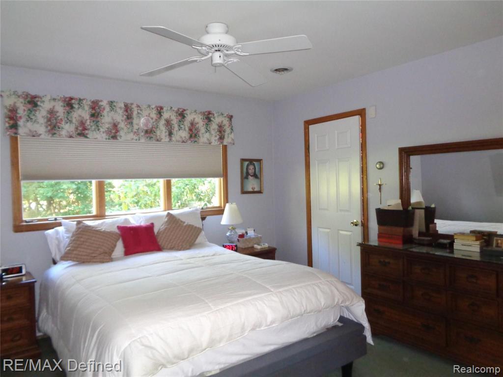 247 Rochdale Drive South Rochester Hills, MI 48309 - Photo 21 of 30